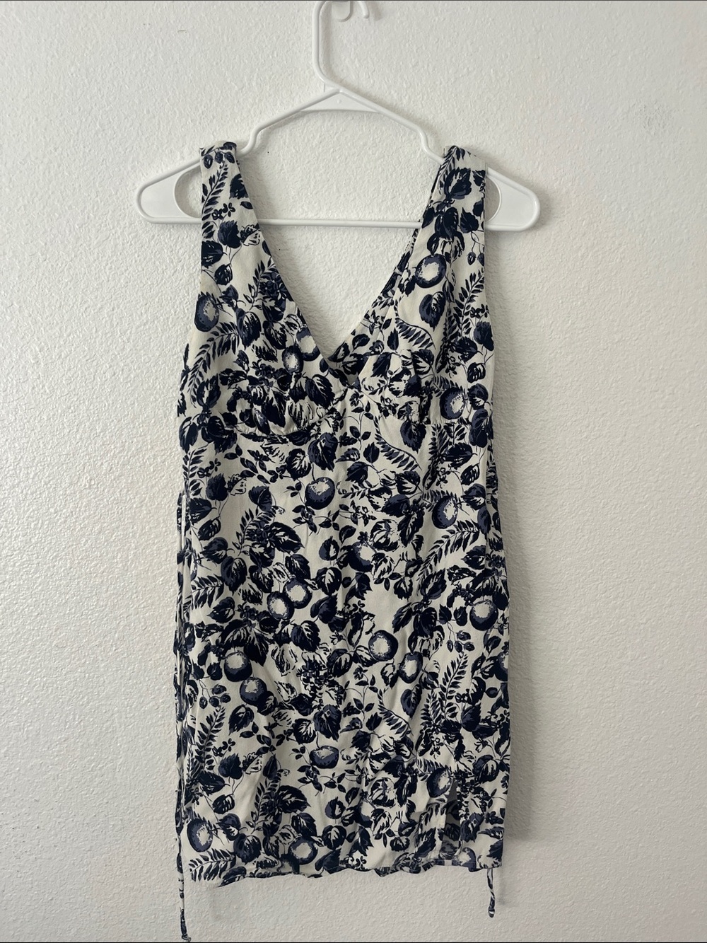 Reformation Gianni Blue White Mini dress in Orangerie fruit print, size M - Picture 2 of 8